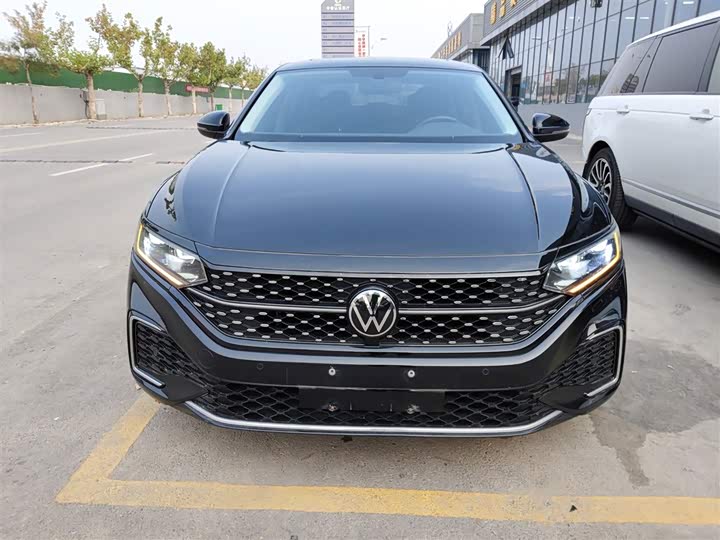 Фото 3 - Volkswagen Passat