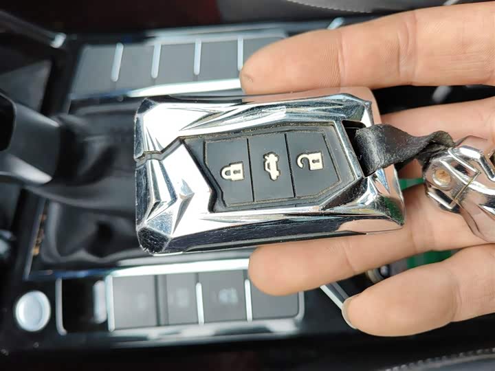 Фото 9 - Volkswagen Passat