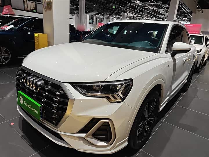 Фото 2 - Audi Q3