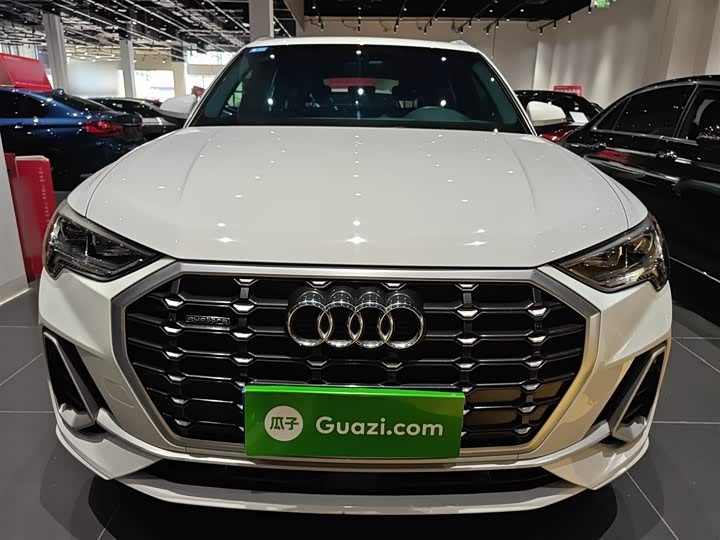 Фото 3 - Audi Q3