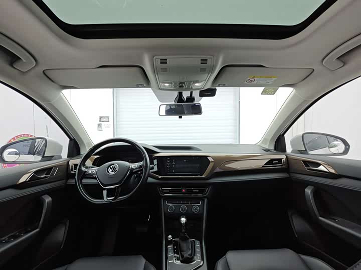 Фото 14 - Volkswagen Tharu