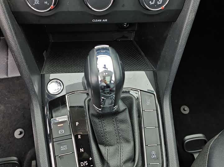 Фото 18 - Volkswagen Tharu