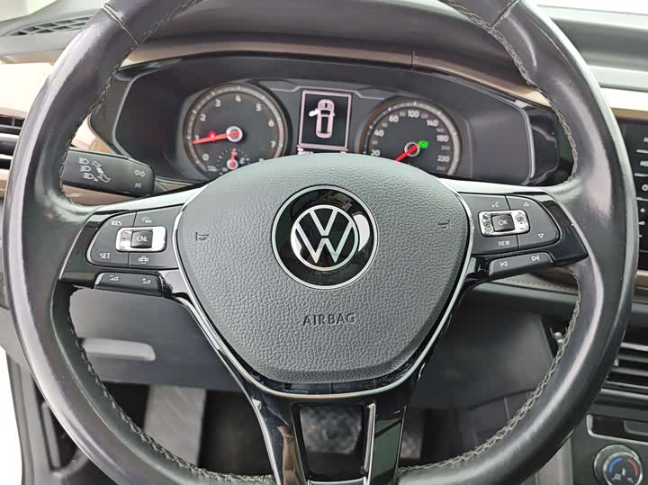 Фото 20 - Volkswagen Tharu