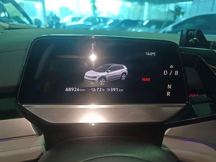 Фото 12 - Volkswagen ID.6 Crozz