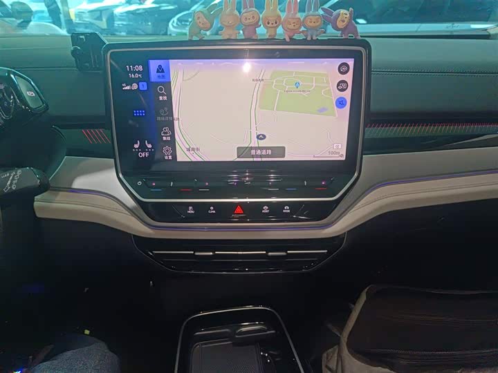 Фото 13 - Volkswagen ID.6 Crozz