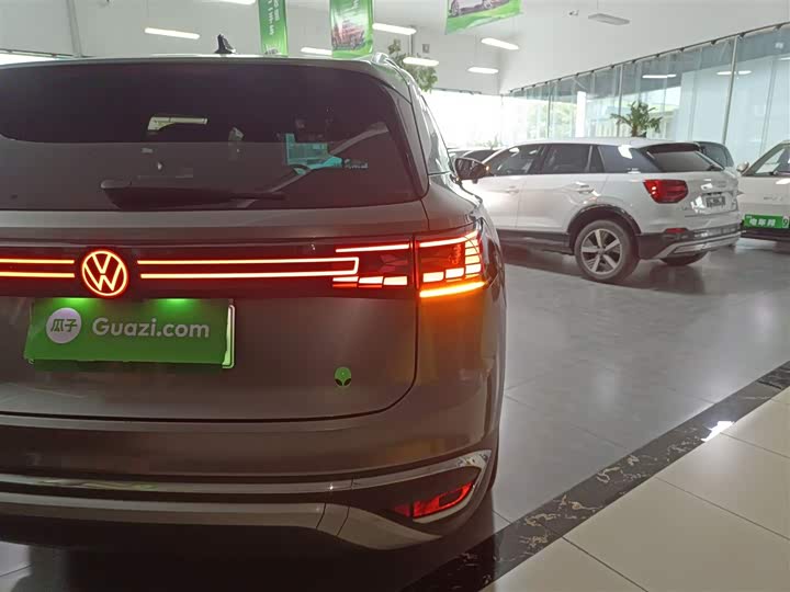 Фото 8 - Volkswagen ID.6 Crozz