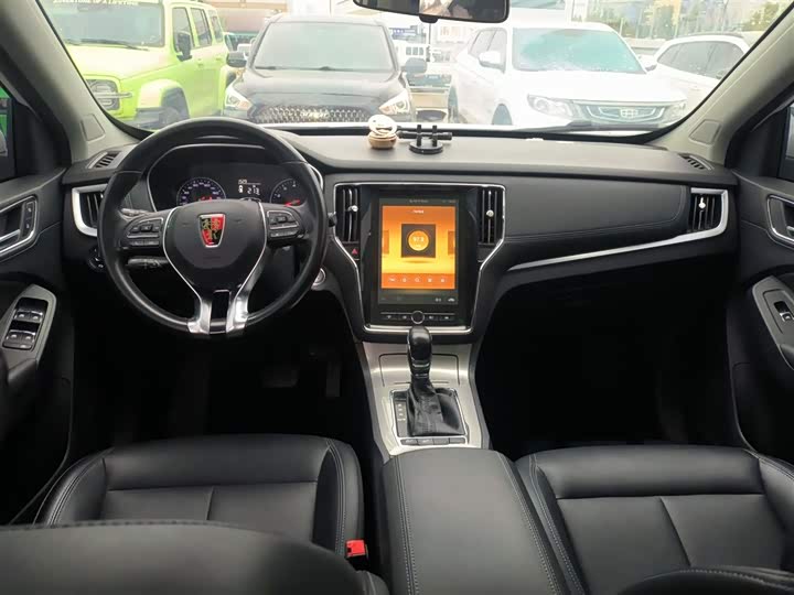 Фото 10 - Roewe RX5