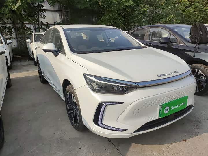 Фото 4 - Beijing EU5 Plus