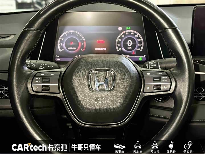 Фото 21 - Honda Accord