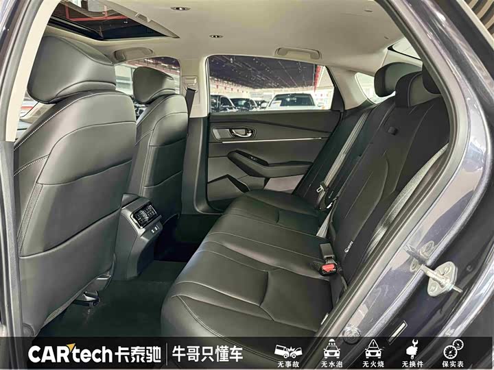 Фото 22 - Honda Accord