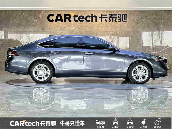 Фото 28 - Honda Accord