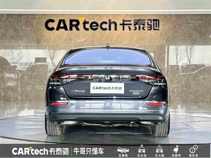 Фото 5 - Honda Accord