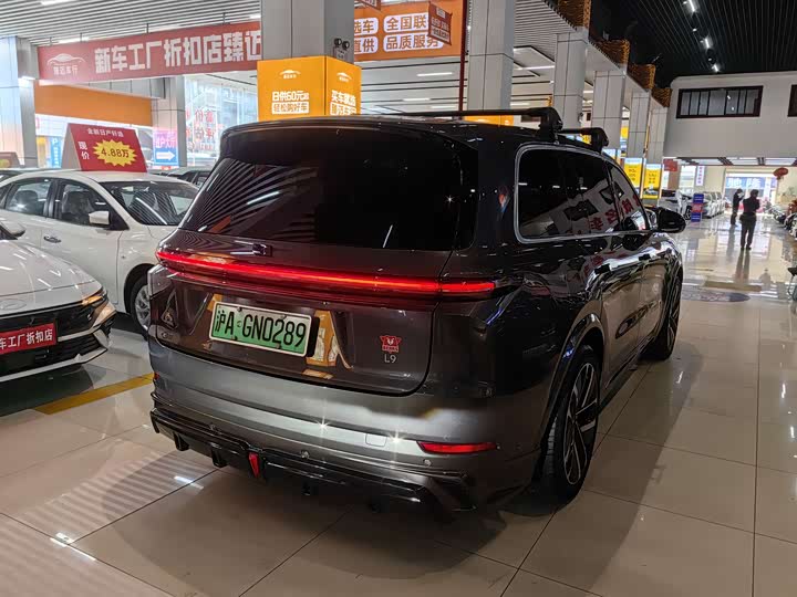 Фото 8 - LiXiang L9