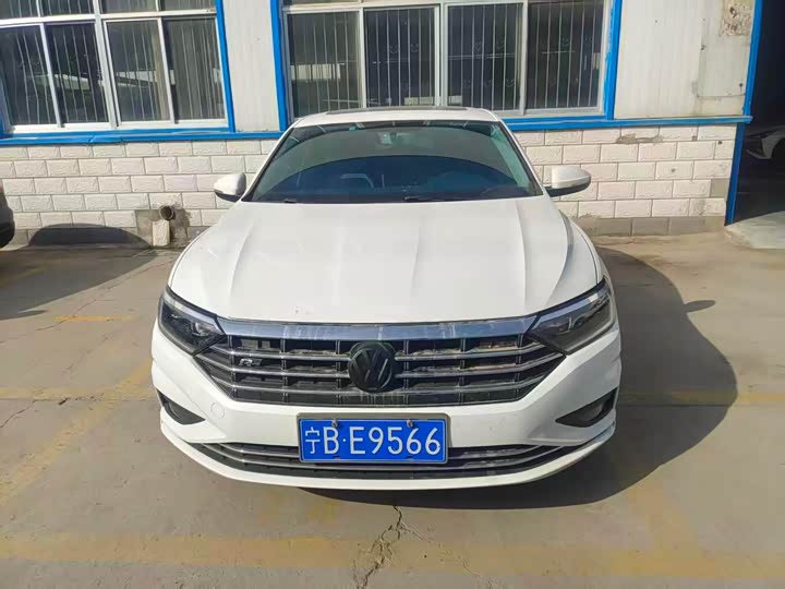 Фото 2 - Volkswagen Sagitar L