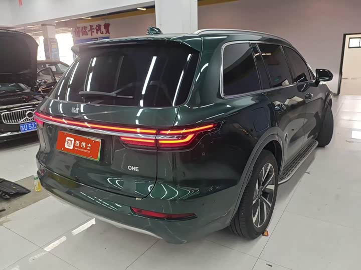 Фото 3 - LiXiang One