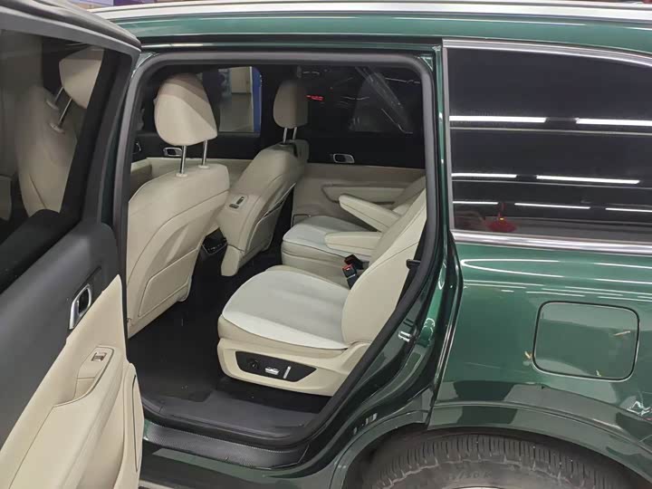 Фото 5 - LiXiang One