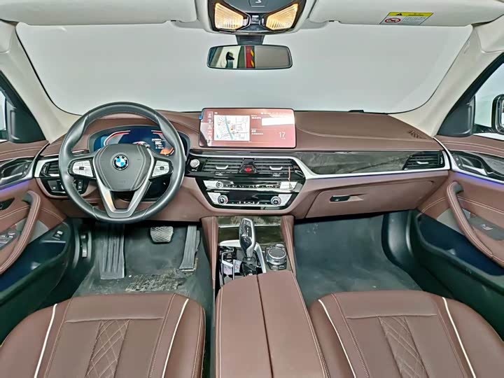 Фото 13 - BMW 5 Series