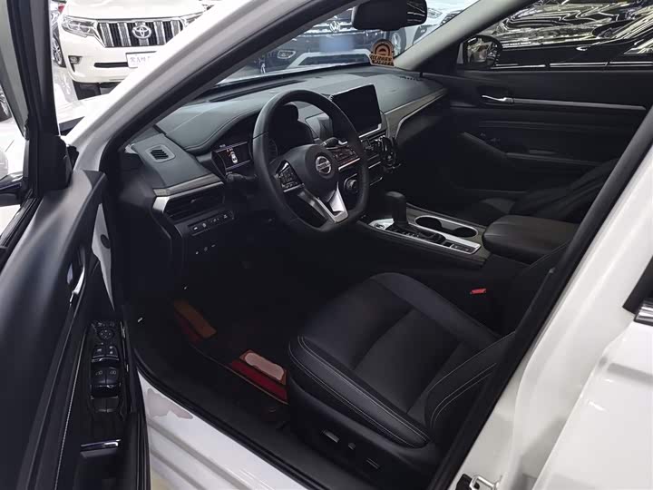 Фото 16 - Nissan Teana