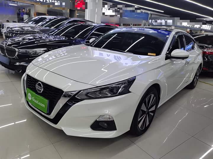 Фото 2 - Nissan Teana