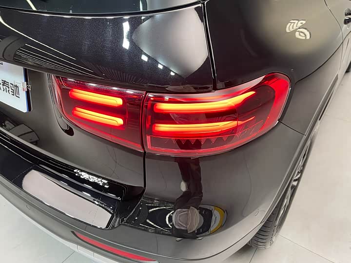 Фото 23 - Mercedes-Benz GLB-Class