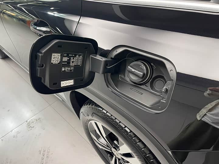 Фото 32 - Mercedes-Benz GLB-Class