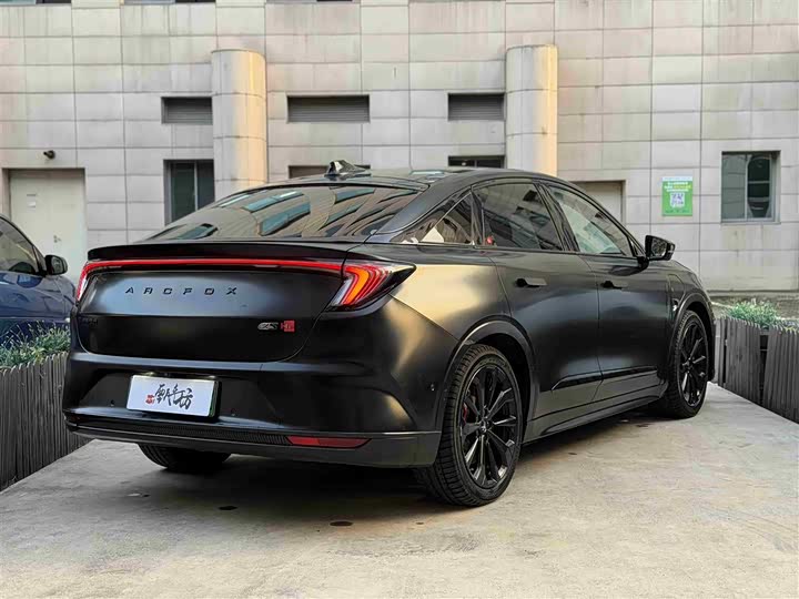 Фото 4 - BAIC Arcfox Alpha S