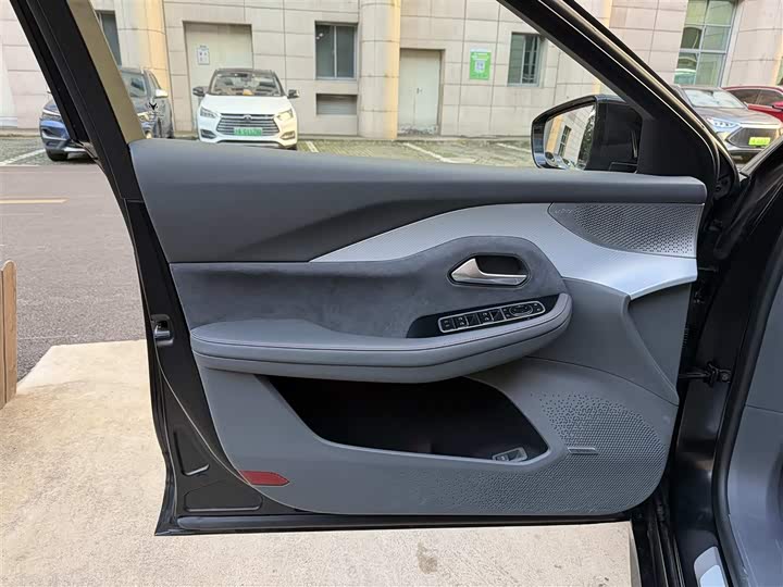 Фото 7 - BAIC Arcfox Alpha S