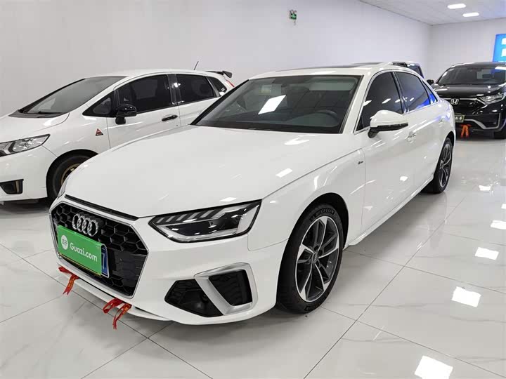 Фото 1 - Audi A4L