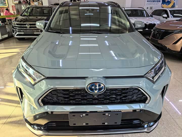 Фото 2 - Toyota RAV4 Hybrid