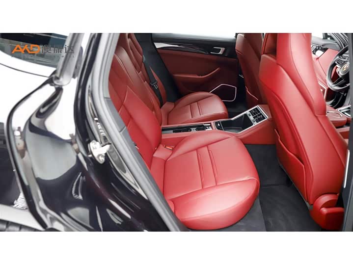 Фото 8 - Porsche Panamera