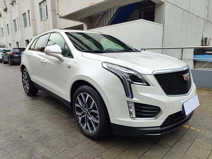 Фото 3 - Cadillac XT5
