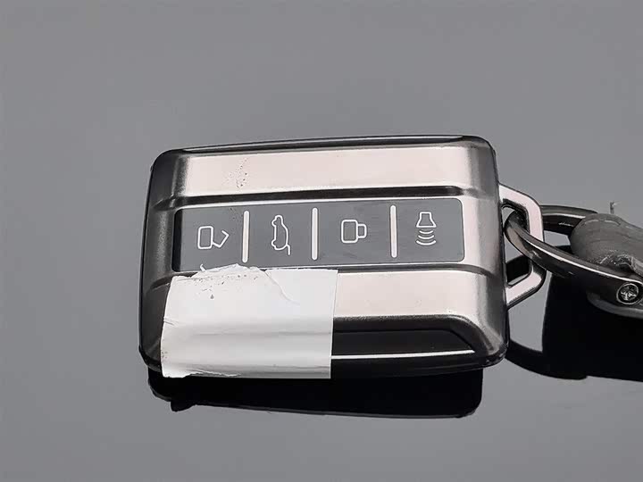 Фото 19 - Tank 300