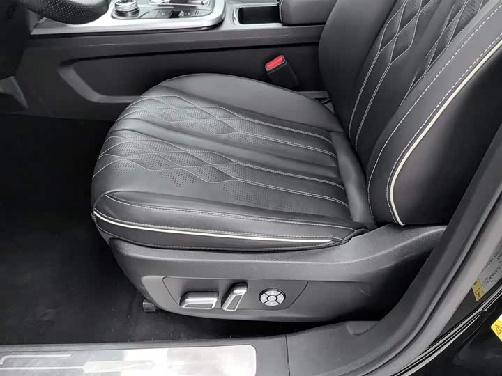 Фото 20 - Tank 300