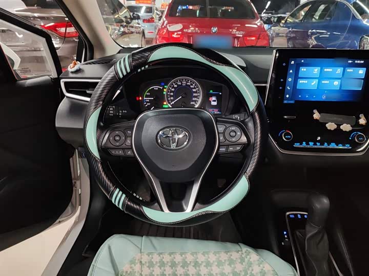 Фото 11 - Toyota Corolla