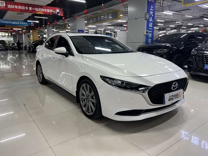 Фото 3 - Mazda 3 (Axela)