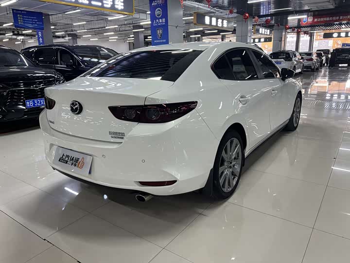 Фото 9 - Mazda 3 (Axela)