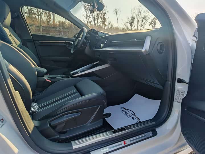 Фото 17 - Audi A3