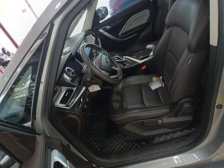 Фото 15 - Geely Jiaji