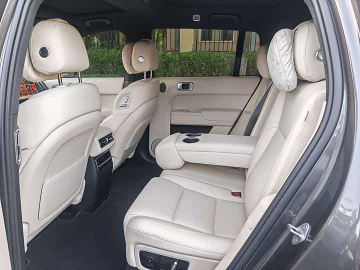 Фото 10 - LiXiang L7