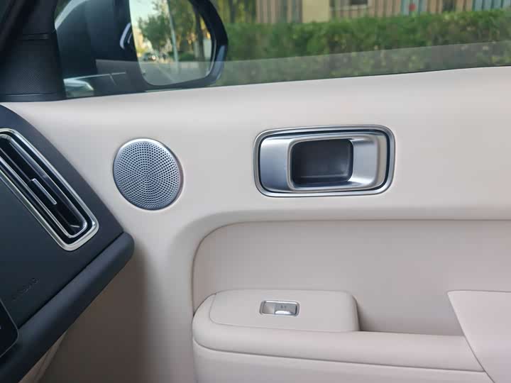 Фото 20 - LiXiang L7