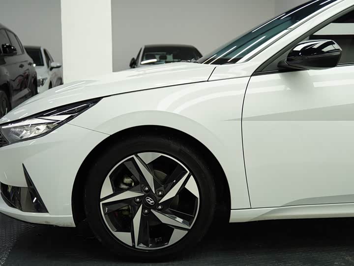 Фото 8 - Hyundai Elantra N line