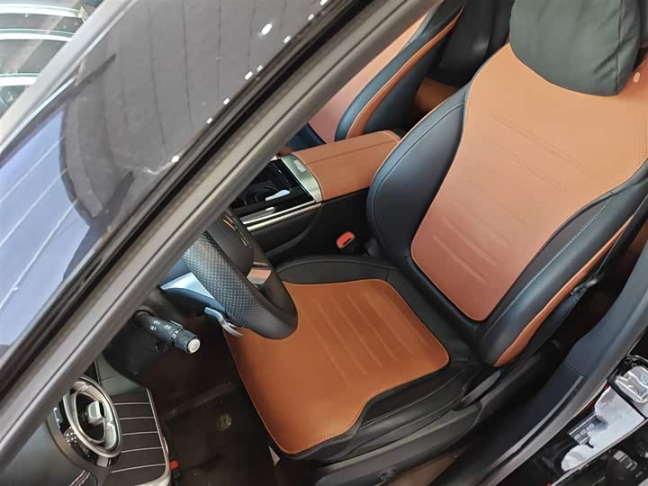 Фото 15 - Mercedes-Benz GLC-Class