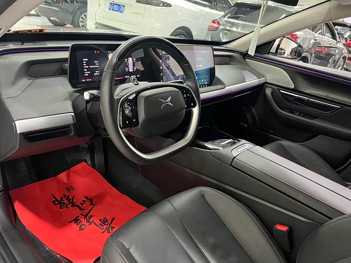 Фото 11 - XPeng P7