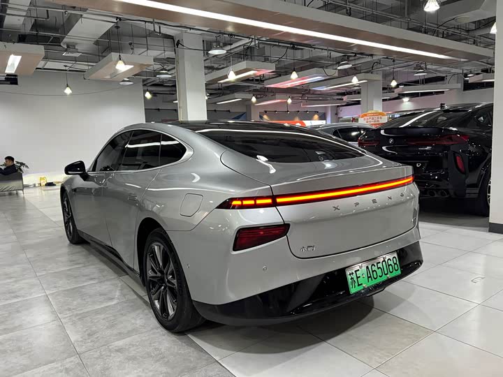 Фото 5 - XPeng P7