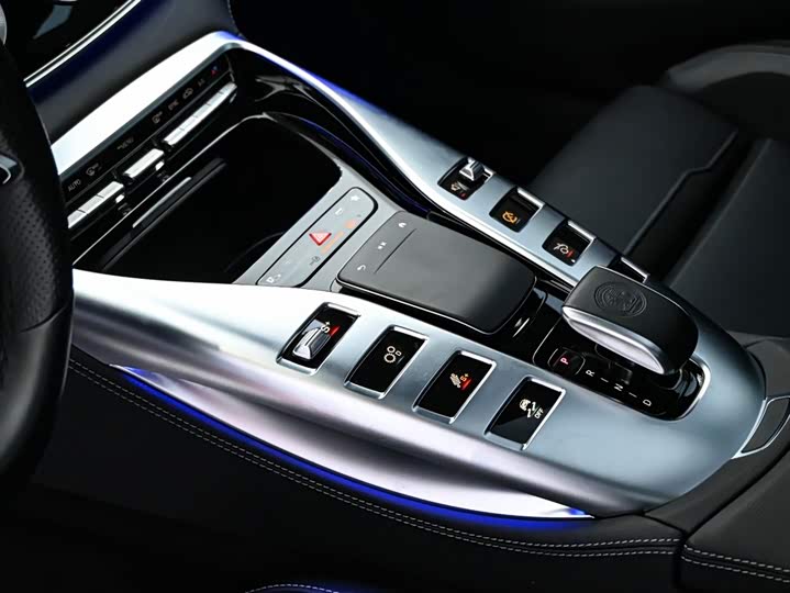 Фото 13 - Mercedes-Benz AMG GT