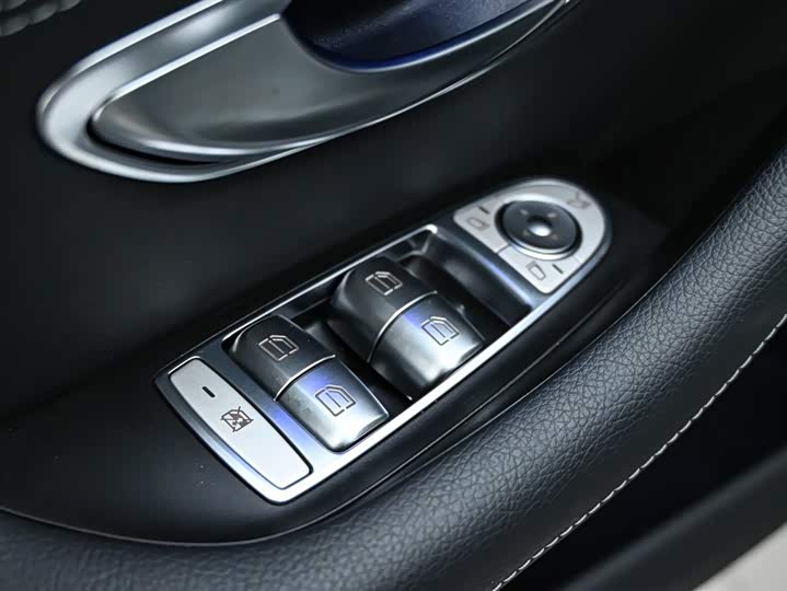 Фото 15 - Mercedes-Benz AMG GT