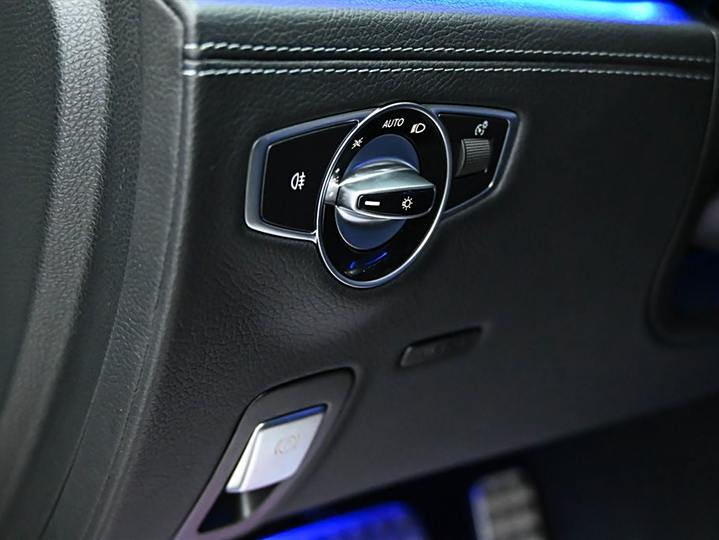 Фото 18 - Mercedes-Benz AMG GT