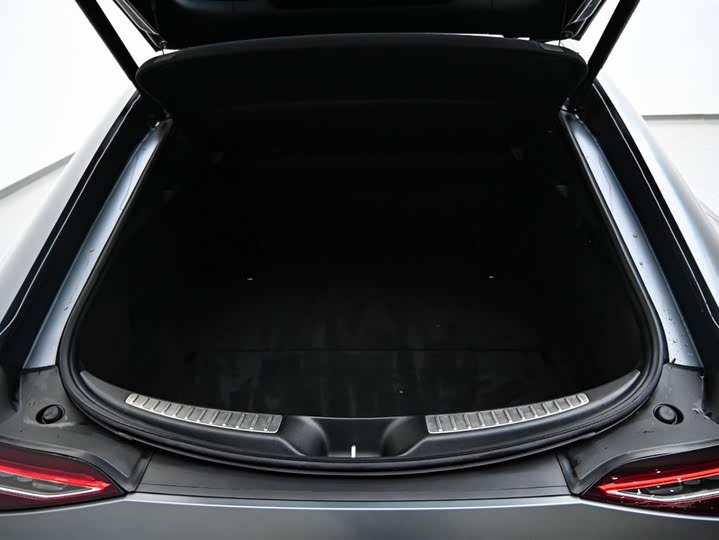 Фото 27 - Mercedes-Benz AMG GT