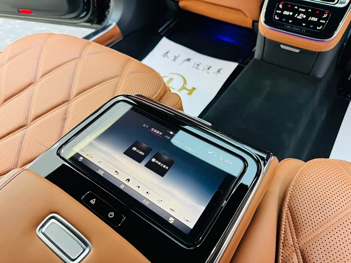 Фото 12 - Mercedes-Benz Maybach S-Class