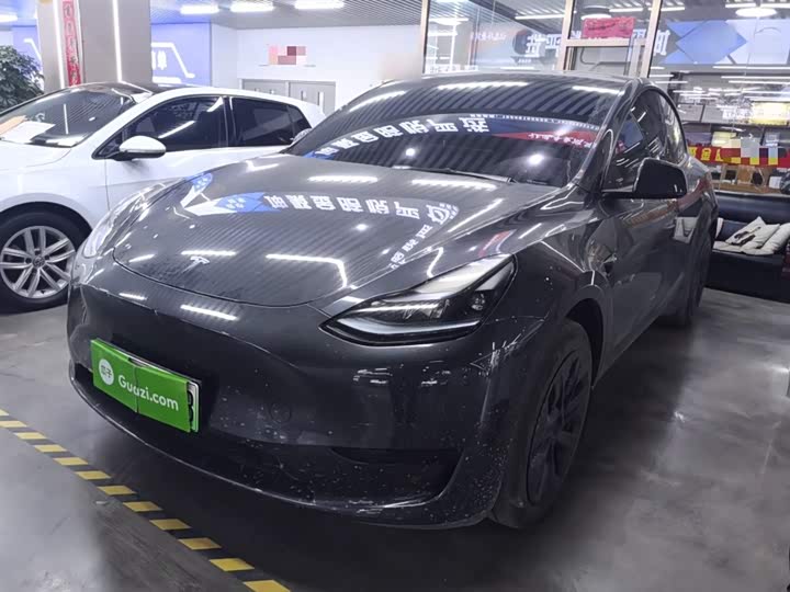 Фото 2 - Tesla Model Y